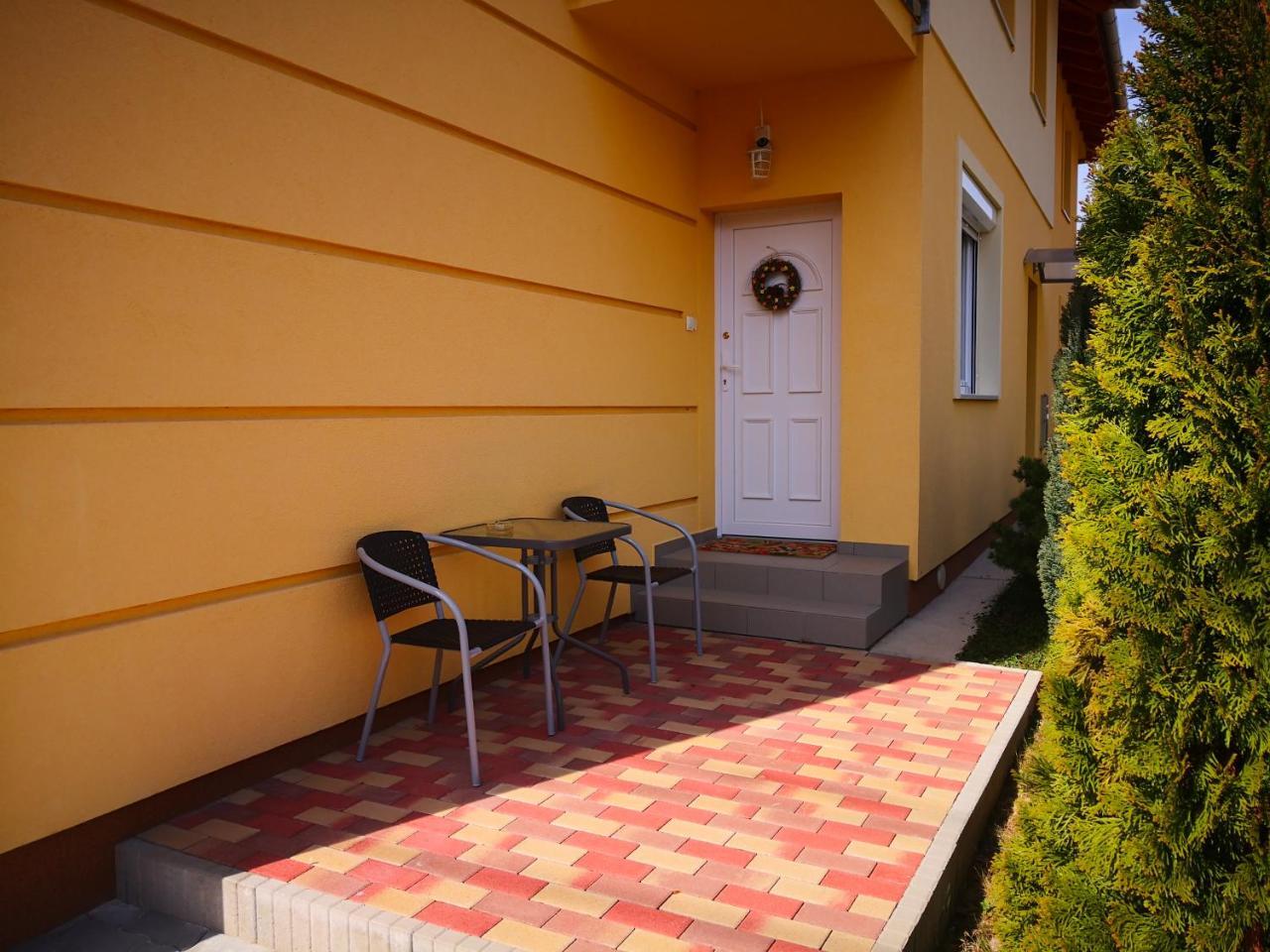 Salve Apartment Хевиз Экстерьер фото